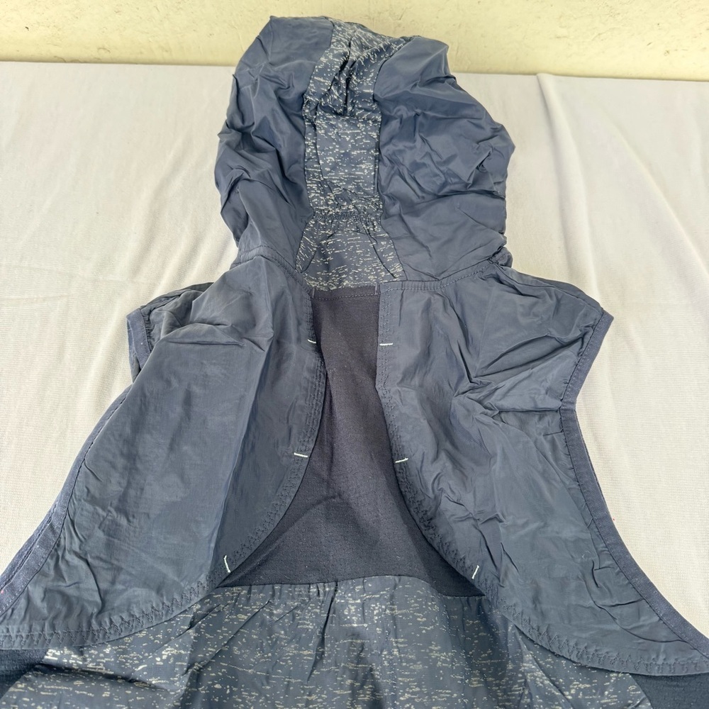 SMARTWOOL PhD Ultra Sport Vest with Hood - Merino Wool Blend - Women's SMALL - Picture 8 of 12